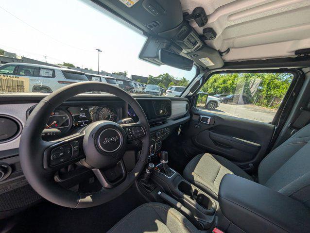 new 2025 Jeep Gladiator car, priced at $50,352