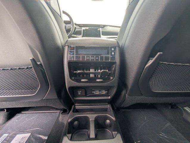 new 2025 Jeep Grand Cherokee L car, priced at $43,977