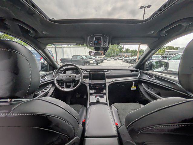 new 2025 Jeep Grand Cherokee L car, priced at $43,977