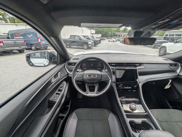 new 2025 Jeep Grand Cherokee L car, priced at $43,977