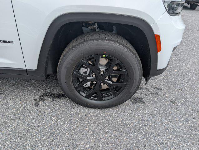new 2025 Jeep Grand Cherokee L car, priced at $43,977