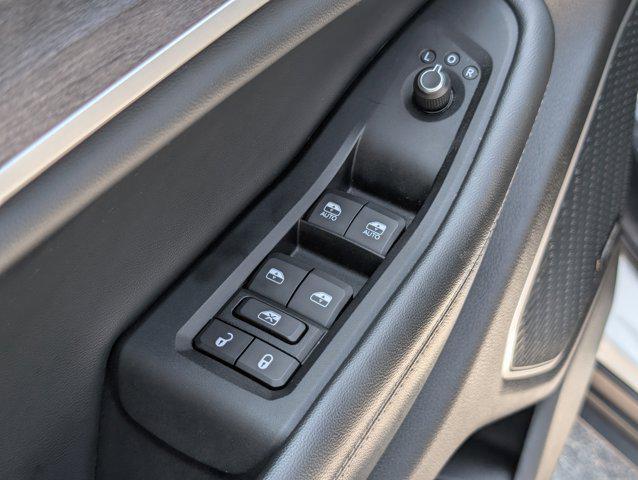 used 2022 Jeep Grand Cherokee car, priced at $32,995