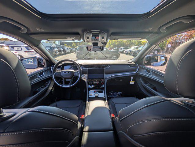 new 2025 Jeep Grand Cherokee car, priced at $45,208