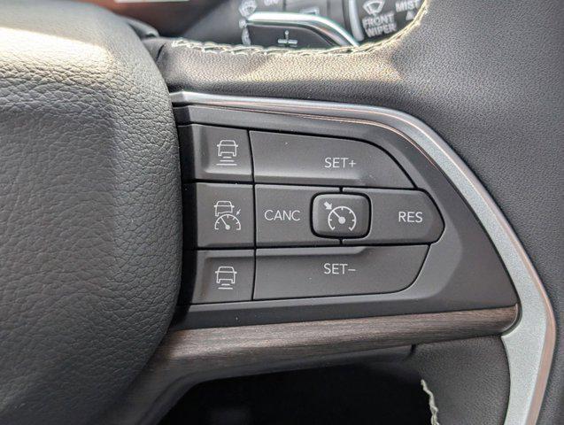 new 2025 Jeep Grand Cherokee car, priced at $47,823