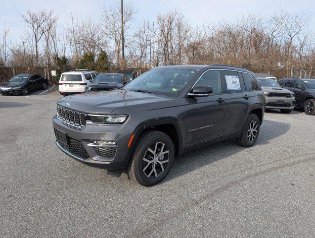 new 2025 Jeep Grand Cherokee car, priced at $47,823
