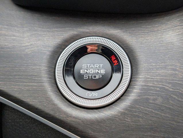 new 2025 Jeep Grand Cherokee car, priced at $47,823