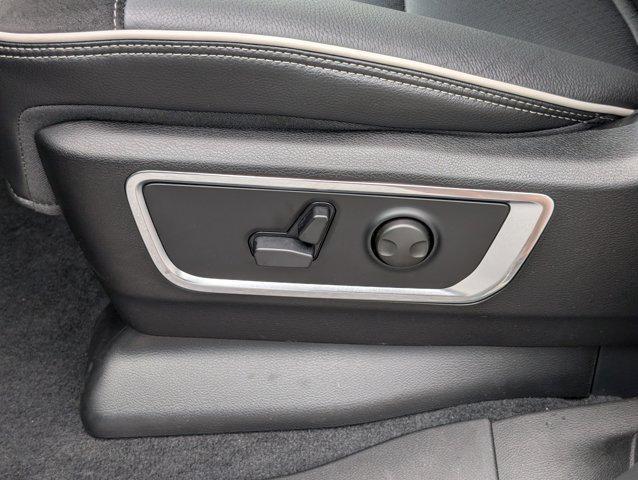 new 2025 Ram 1500 car, priced at $61,366