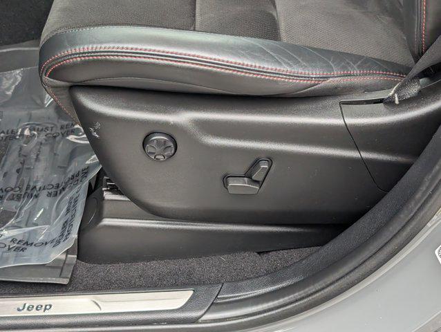 used 2021 Jeep Grand Cherokee car, priced at $29,283