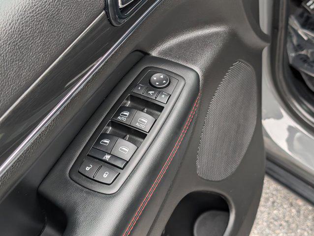 used 2021 Jeep Grand Cherokee car, priced at $29,283