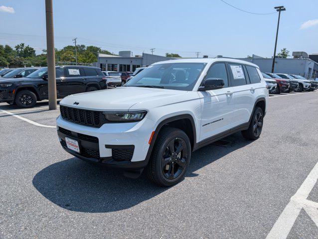 new 2025 Jeep Grand Cherokee L car, priced at $42,329