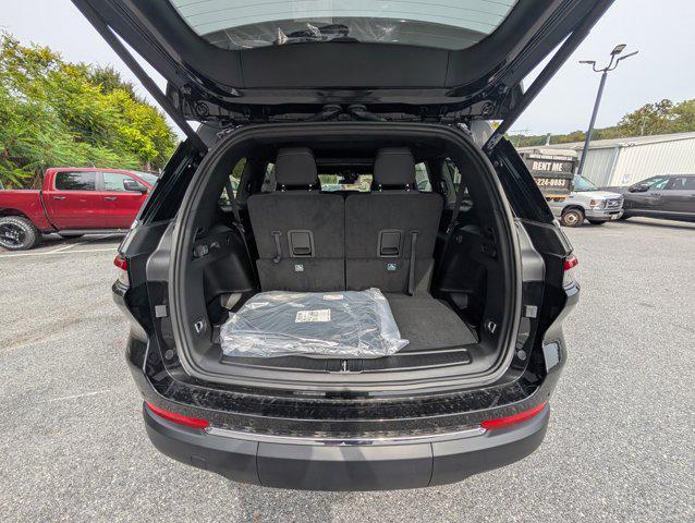 new 2025 Jeep Grand Cherokee L car, priced at $39,191