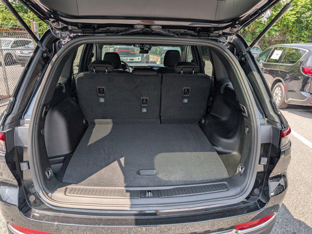 new 2025 Jeep Grand Cherokee car, priced at $35,415