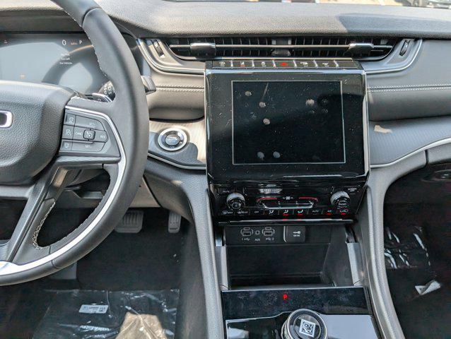 new 2025 Jeep Grand Cherokee car, priced at $35,415