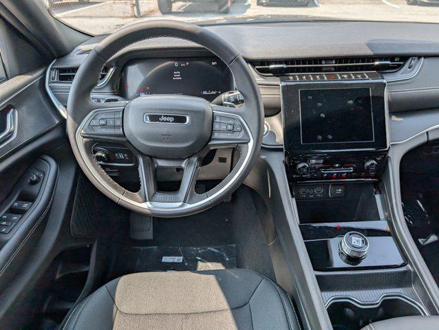 new 2025 Jeep Grand Cherokee car, priced at $35,415