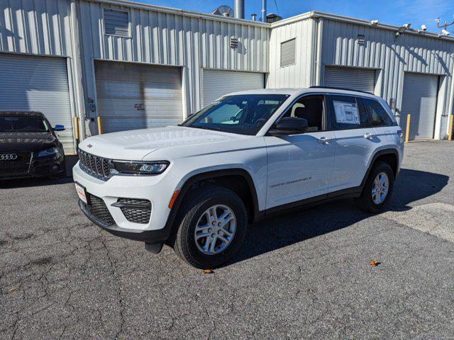 new 2025 Jeep Grand Cherokee car, priced at $38,754