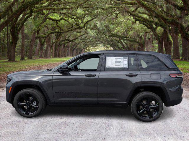 new 2024 Jeep Grand Cherokee car, priced at $39,844