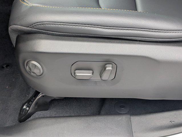 new 2025 Jeep Gladiator car, priced at $46,782