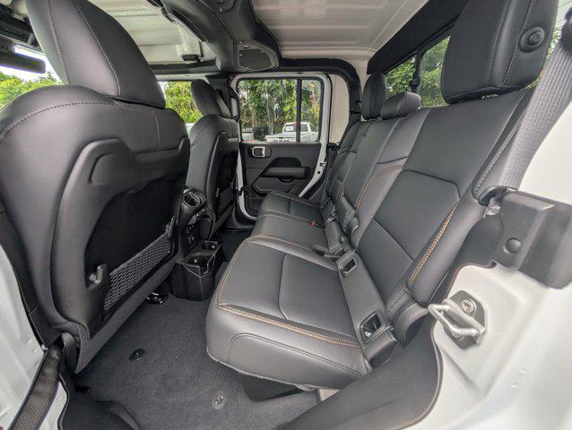new 2025 Jeep Gladiator car, priced at $46,782