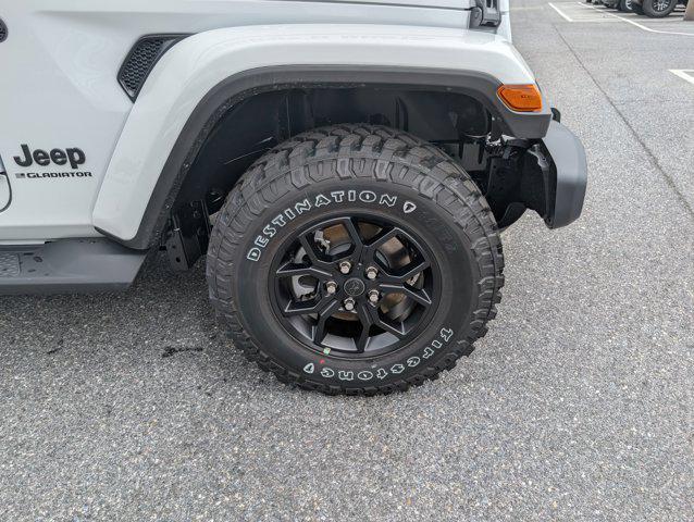 new 2025 Jeep Gladiator car, priced at $46,782