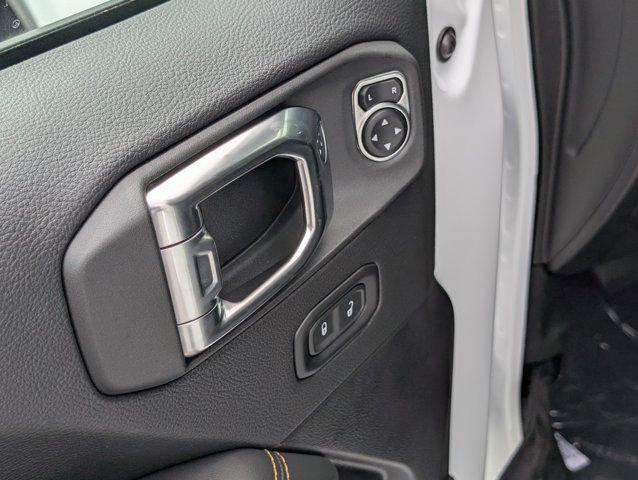 new 2025 Jeep Gladiator car, priced at $46,782