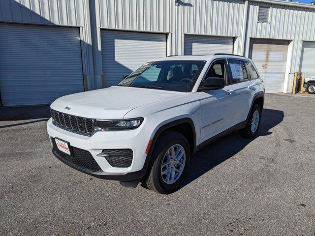 new 2025 Jeep Grand Cherokee car, priced at $41,546