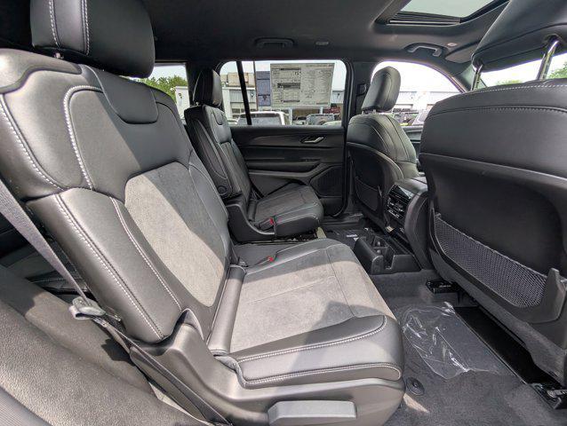 new 2025 Jeep Grand Cherokee L car, priced at $42,385