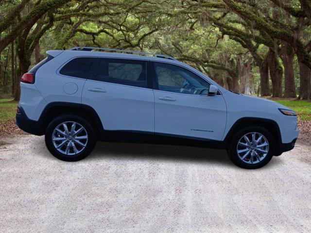 used 2015 Jeep Cherokee car, priced at $13,355