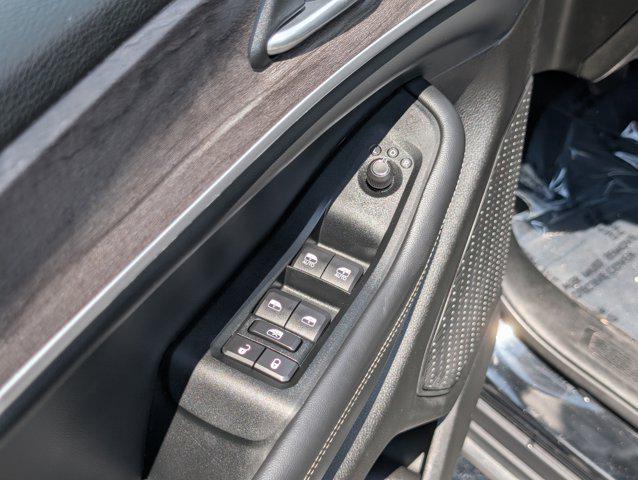 used 2023 Jeep Grand Cherokee car, priced at $35,254