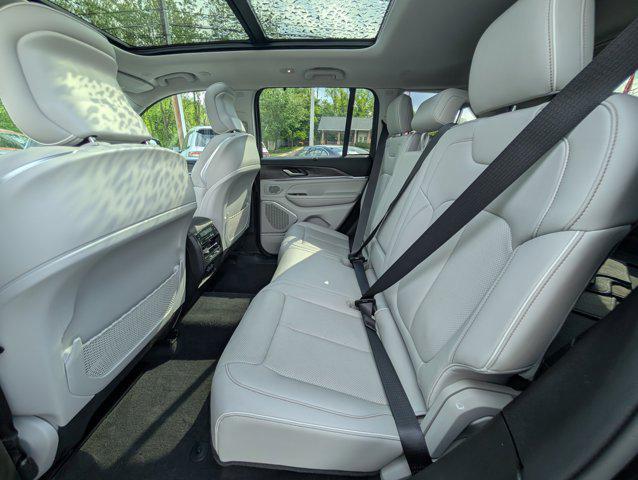 used 2022 Jeep Grand Cherokee car, priced at $40,975