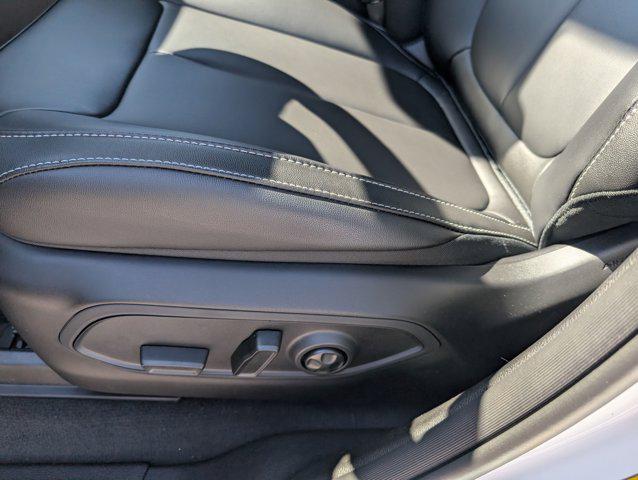 new 2025 Jeep Grand Cherokee car, priced at $43,855