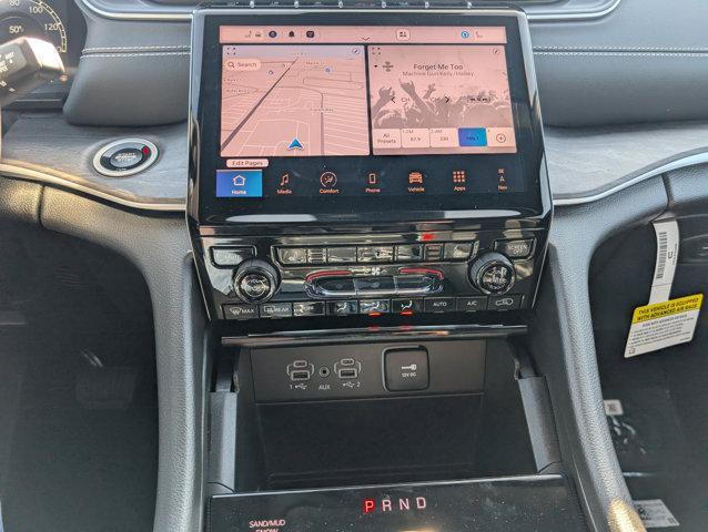 new 2025 Jeep Grand Cherokee car, priced at $43,855