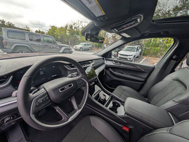 new 2025 Jeep Grand Cherokee car, priced at $44,480