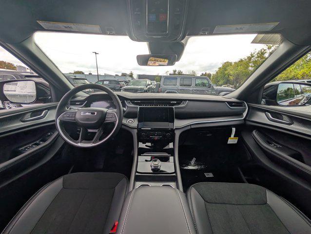 new 2025 Jeep Grand Cherokee car, priced at $44,480