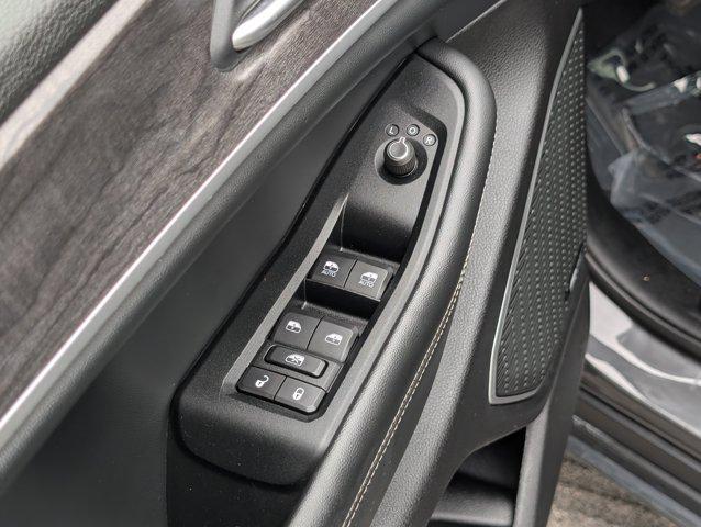 used 2022 Jeep Grand Cherokee L car, priced at $33,614