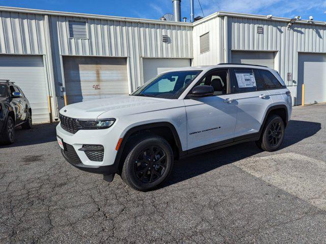 new 2025 Jeep Grand Cherokee car, priced at $43,348