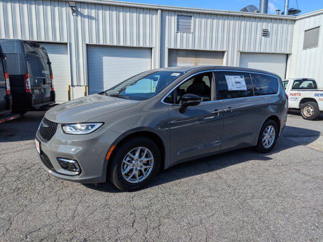 new 2025 Chrysler Pacifica car, priced at $42,874