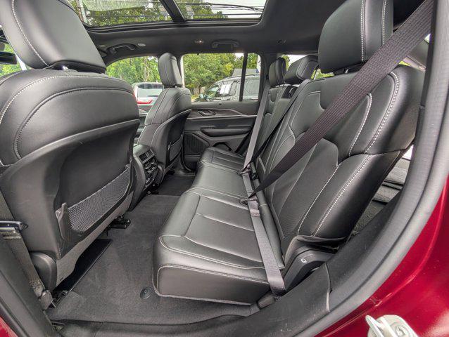used 2024 Jeep Grand Cherokee car, priced at $33,407