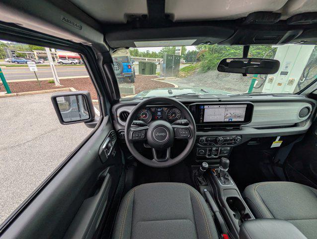 new 2025 Jeep Gladiator car, priced at $40,473