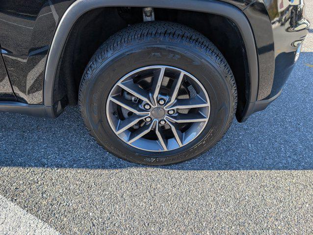 used 2020 Jeep Grand Cherokee car, priced at $23,166