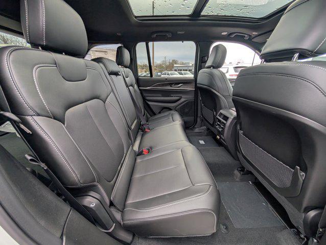 new 2025 Jeep Grand Cherokee car, priced at $46,593