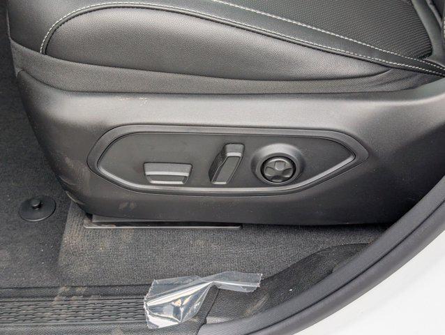 new 2025 Jeep Grand Cherokee car, priced at $46,593