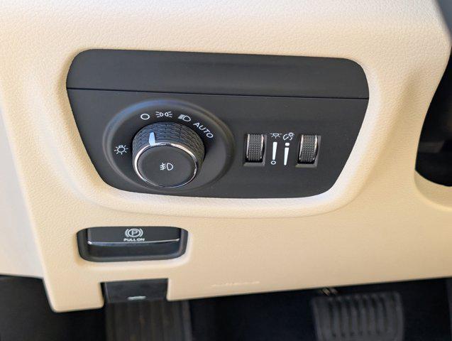 new 2025 Jeep Grand Cherokee L car, priced at $47,495