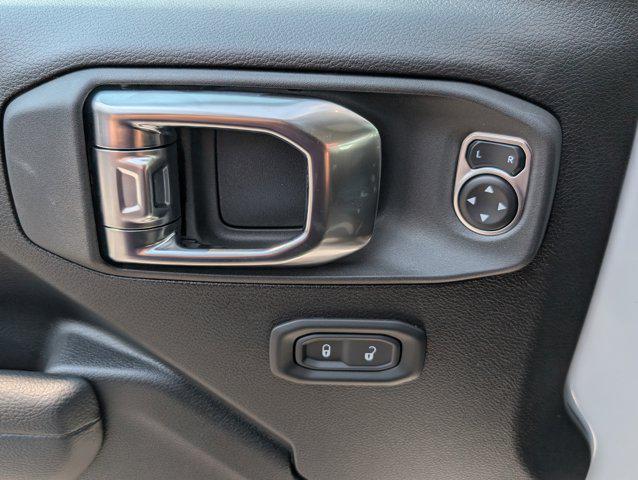 new 2025 Jeep Wrangler car, priced at $43,123