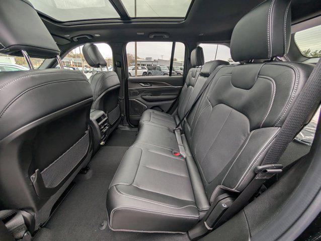 new 2025 Jeep Grand Cherokee car, priced at $52,340