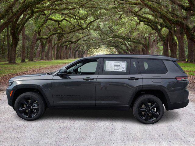 new 2024 Jeep Grand Cherokee L car, priced at $40,304