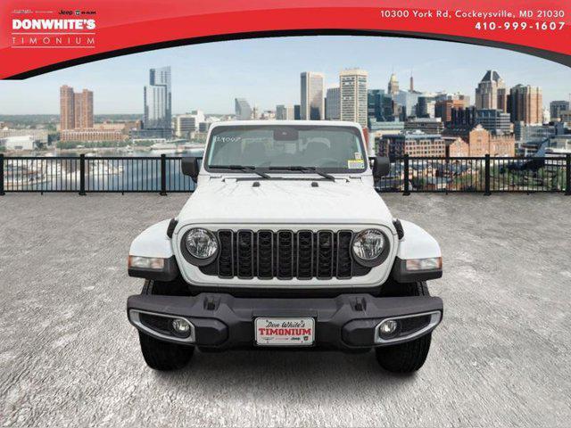 new 2024 Jeep Gladiator car, priced at $41,130