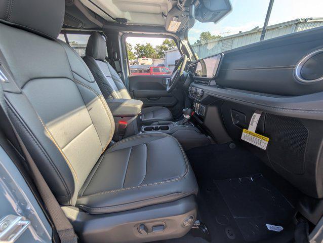 new 2025 Jeep Gladiator car, priced at $48,972