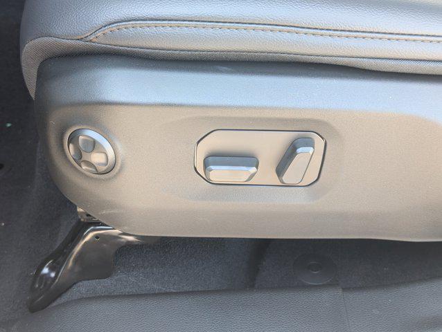 new 2025 Jeep Gladiator car, priced at $48,972