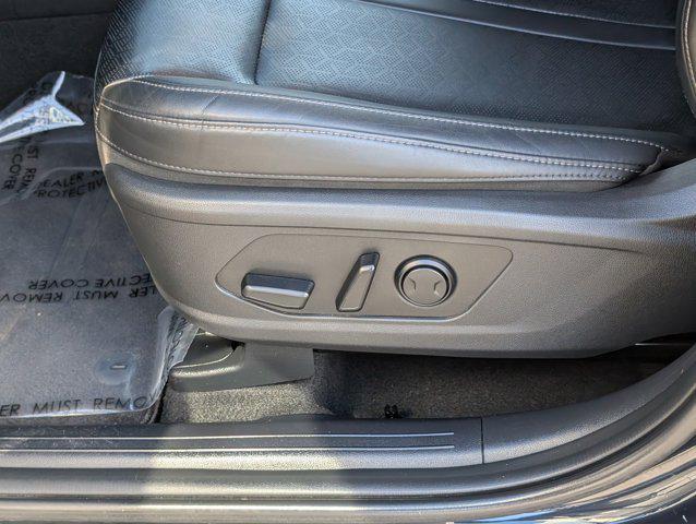 used 2023 Kia Sorento Hybrid car, priced at $27,665