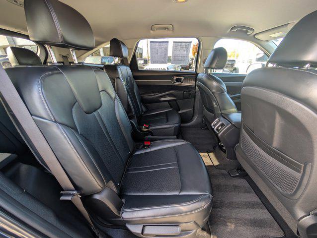 used 2023 Kia Sorento Hybrid car, priced at $27,665